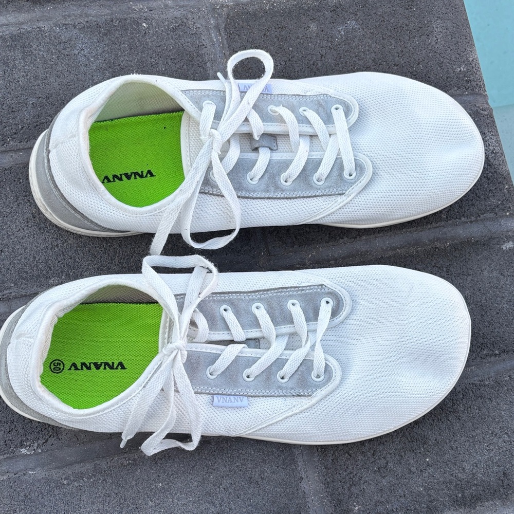Mens casual shoes